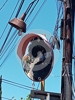 Convex mirrors at road intersections petrify motorists