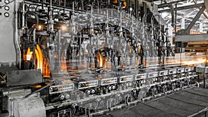 The production of glass bottles factory