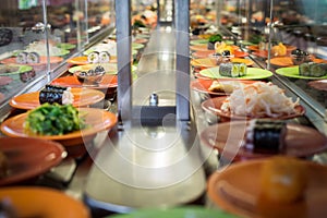 Conveyor sushi belt