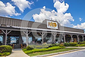 Cracker Barrel Old Country store restaurant