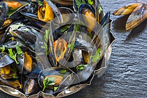 Cooked mussels