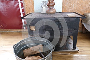 The cooker stove, which is used in kitchens in winter, is one of the traditional symbols of cold days.