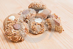 Cookies with roasted nuts