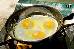 Cooking eggs