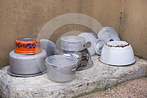 cooking pots and lids