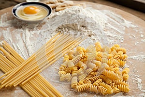 Cooking spaghetti and macaroni at home.