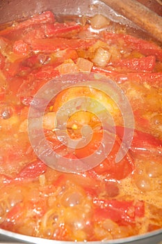 Cooking stew of tomatoes