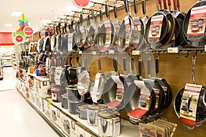 Cookwares in retail store