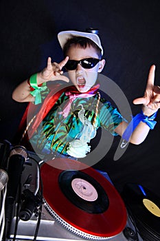 Cool kid DJ