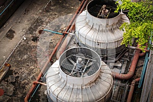 Cooling chiller system on the deck floor of department store