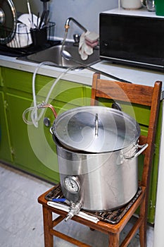 Cooling a Home-Brew Beer Wort using Tap Water and a Chiller