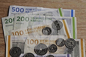 DANISH CURRENCY NOTES AND COINS