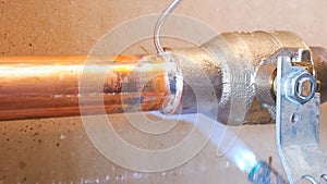 copper pipe soldering process with tin by specialized technicians
