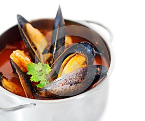 Copper pot of gourmet mussels
