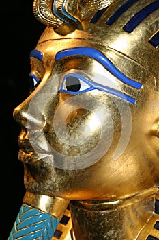 Copy of the death mask of Tutankhamen photo