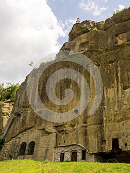 Corbii de Piatra monastery