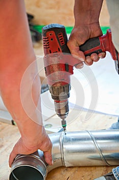 Cordless electric screwdriver