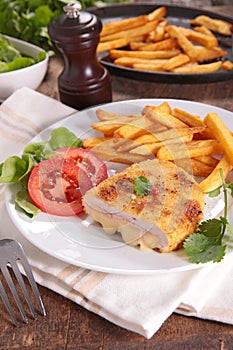 Cordon bleu with french fries