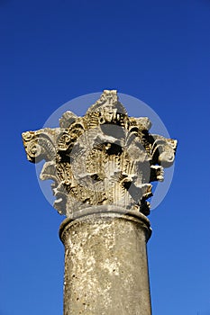 Corinthian pillar