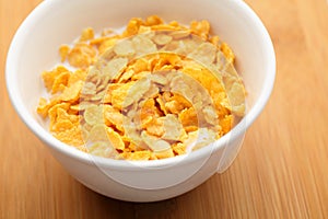 Corn flake in bowl