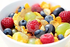 Corn flakes with fruits