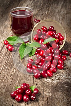 Cornel berry and juice