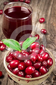 Cornel berry juice