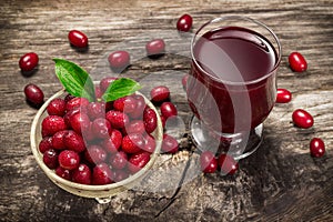 Cornel berry juice