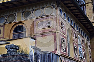 Corner view of two sides, both decorated, but much more beautiful than the one overlooking the park, of the ancient villa Stibbert