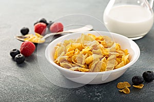 Cornflake cereals in a bowl