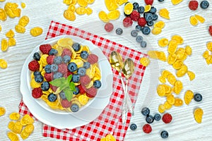 Cornflakes, breakfast of cornflakes and berries