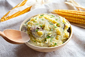 Cornmeal mush with meat and onion