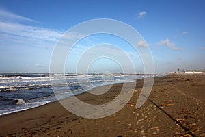 Corona empty spiaggia