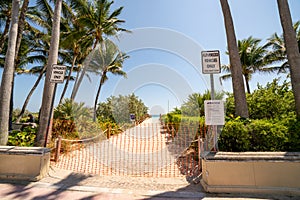 Coronavirus Miami Beach closures virus containment