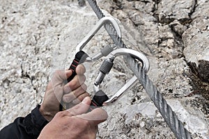 Correct belaying on via ferrata with carabiners