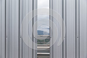 Corrugated Aluminium Metal sheet with the construction field.