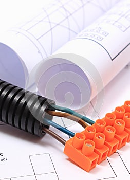 Corrugated pipe and electrical cable with connection cube on drawing