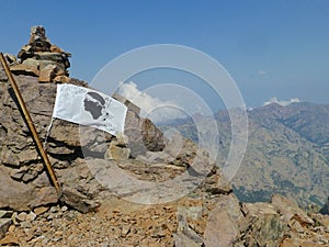 Corsican flag on the rock