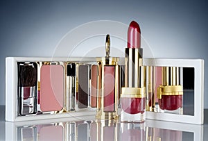 Cosmetic packaging