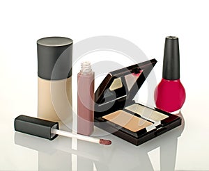 Cosmetic packaging