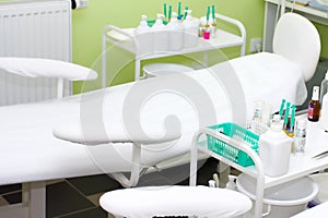 Cosmetic salon