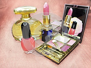 Cosmetic set for makeup