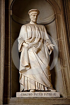 Cosmo Medici Statue Uffizi Florence photo
