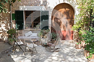 Cosy corner in the shade