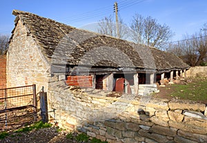 Cotswold shelter shed