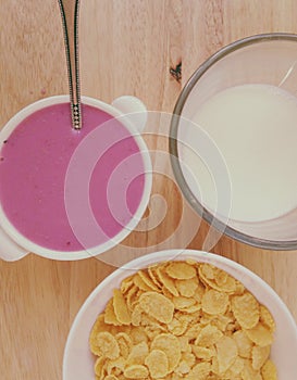 A country breakfast with blueberry yogurt