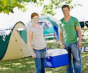 Couple carrying cooler