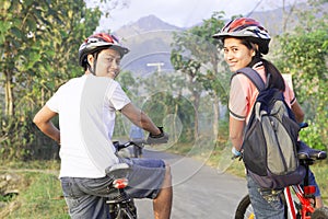 Couple cyclist