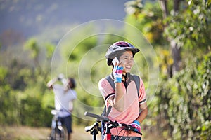 Couple cyclists