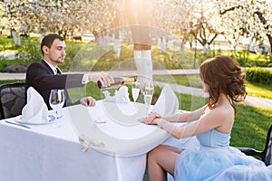 couple drinking champagne outdoor